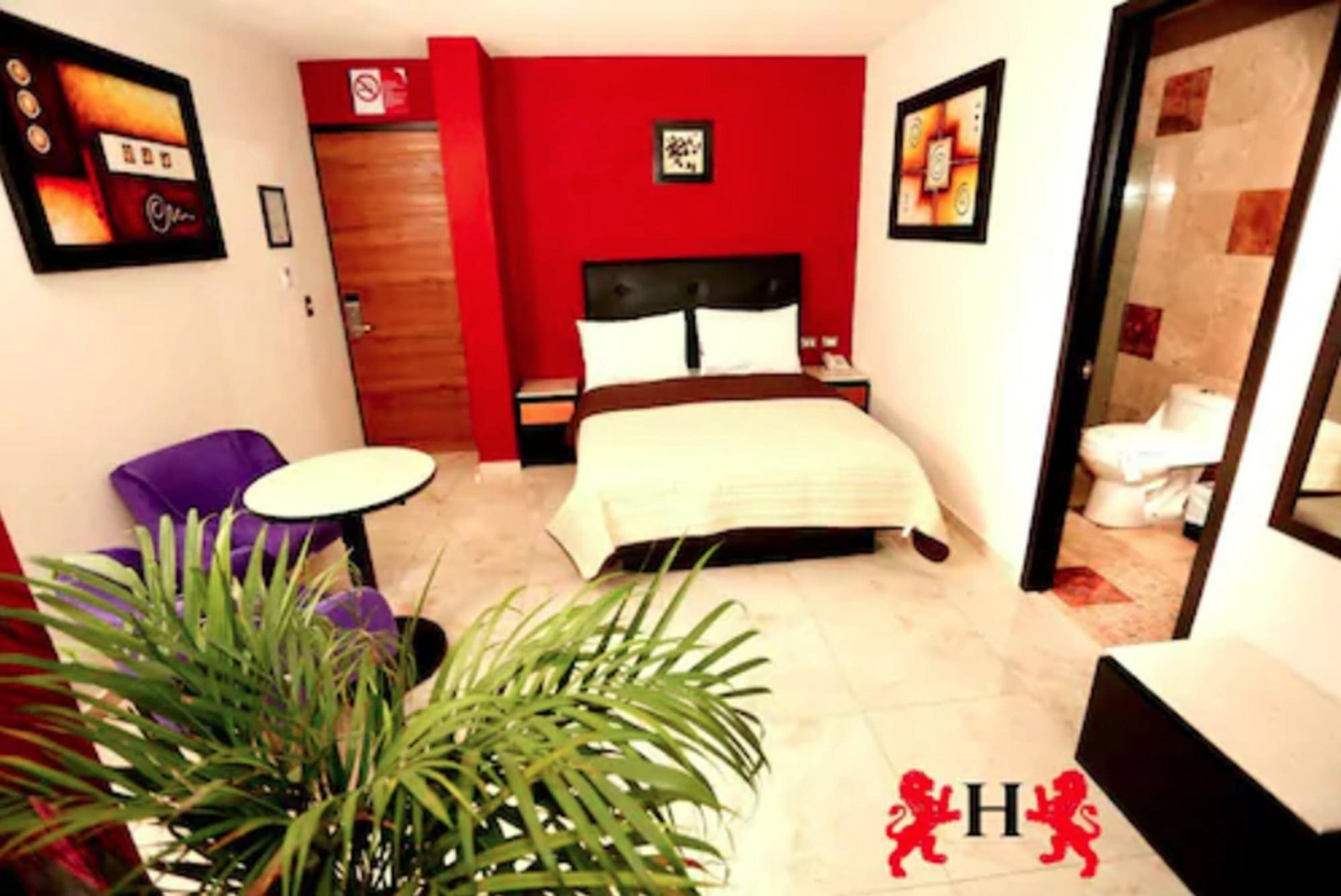 Hotel Leones Puebla Exterior foto