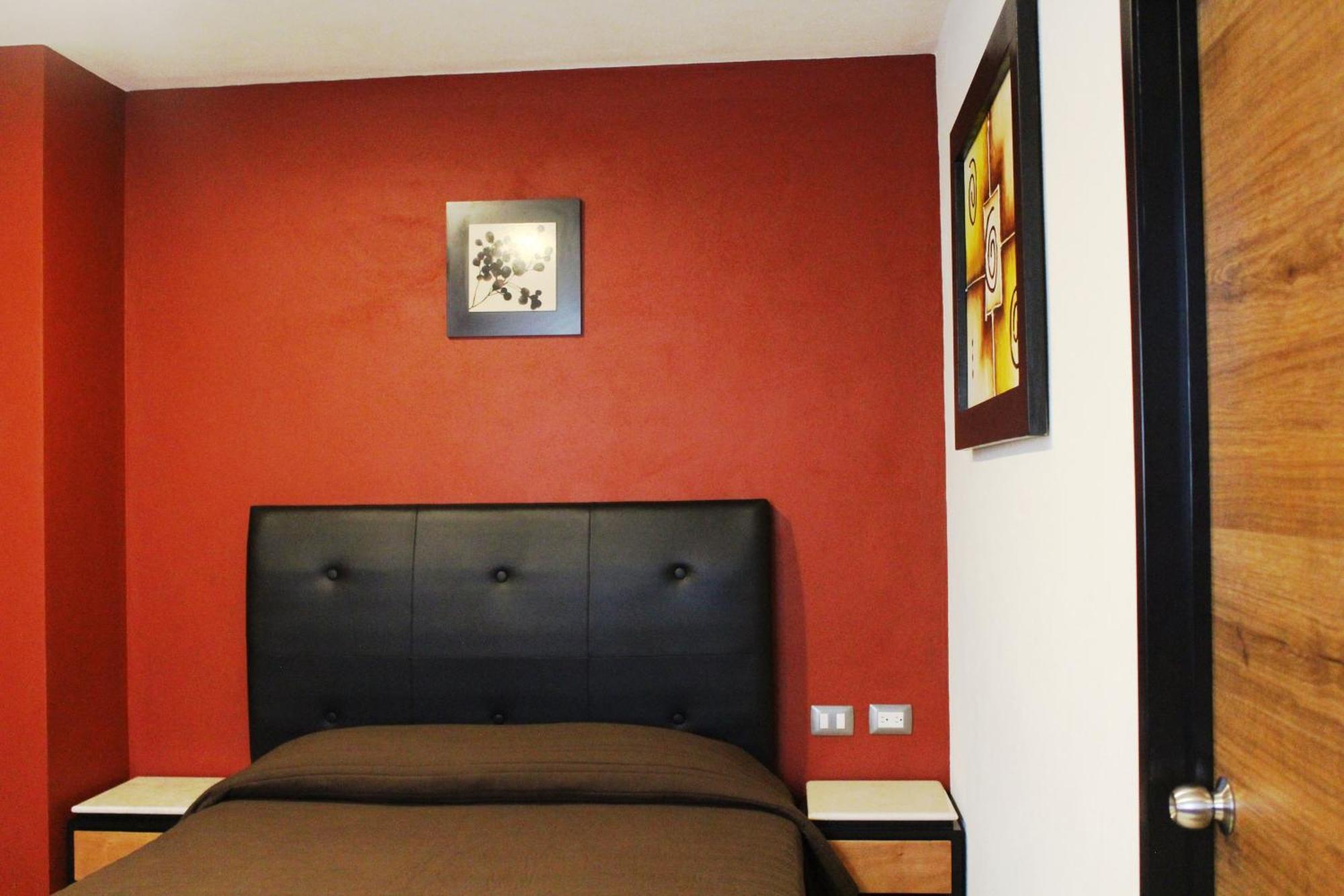 Hotel Leones Puebla Zimmer foto